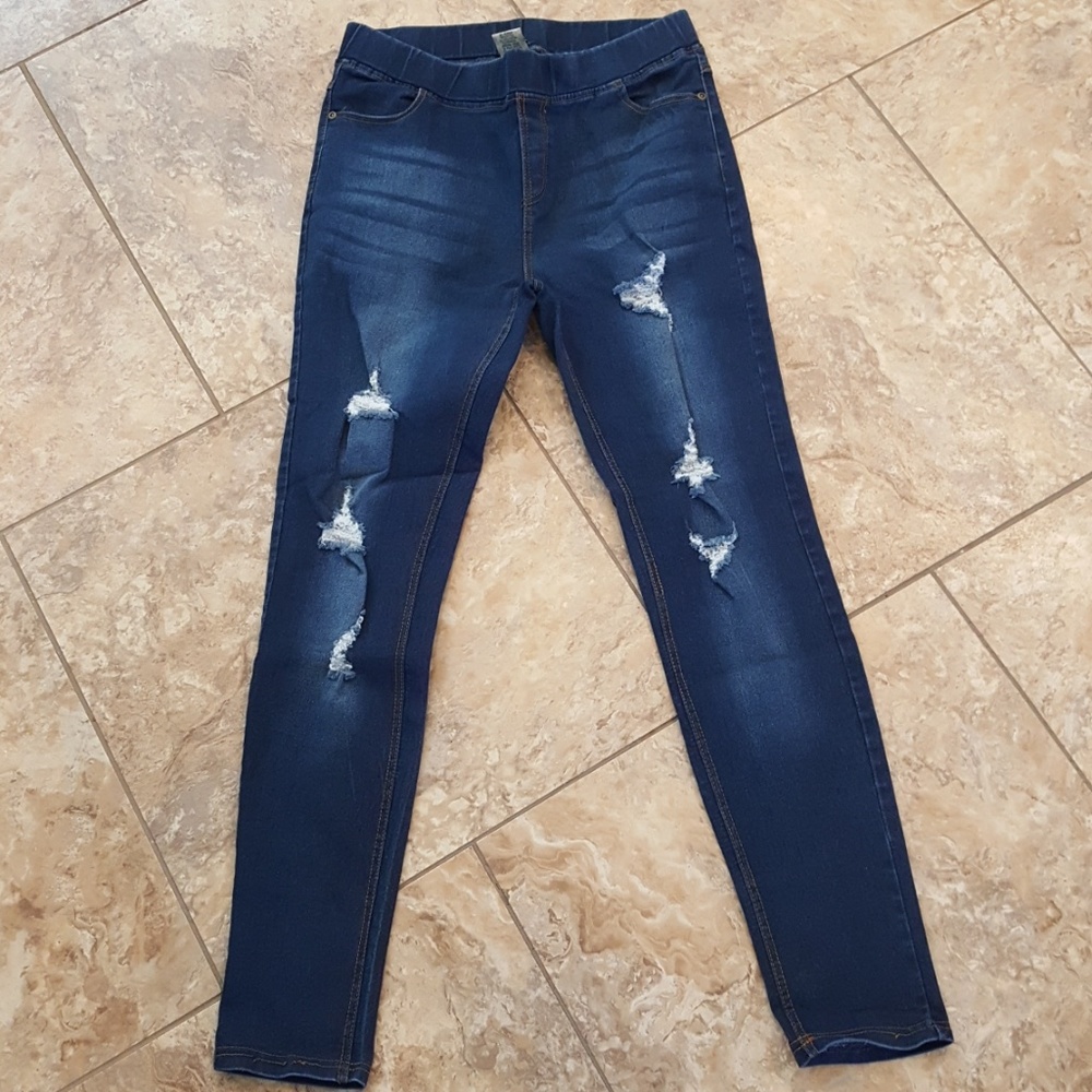 Ladies distressed jeggings